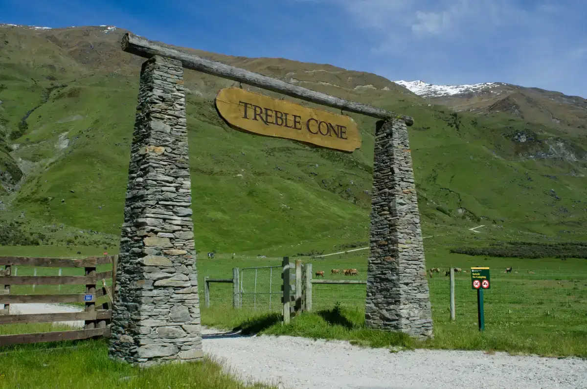 Treble Cone - Powder Skiing
